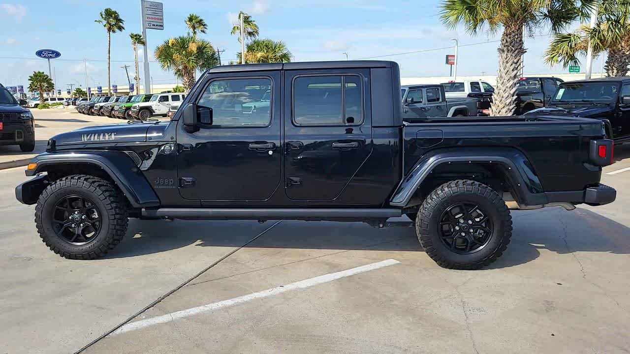 Thumbnail: 2023 Jeep Gladiator - 5