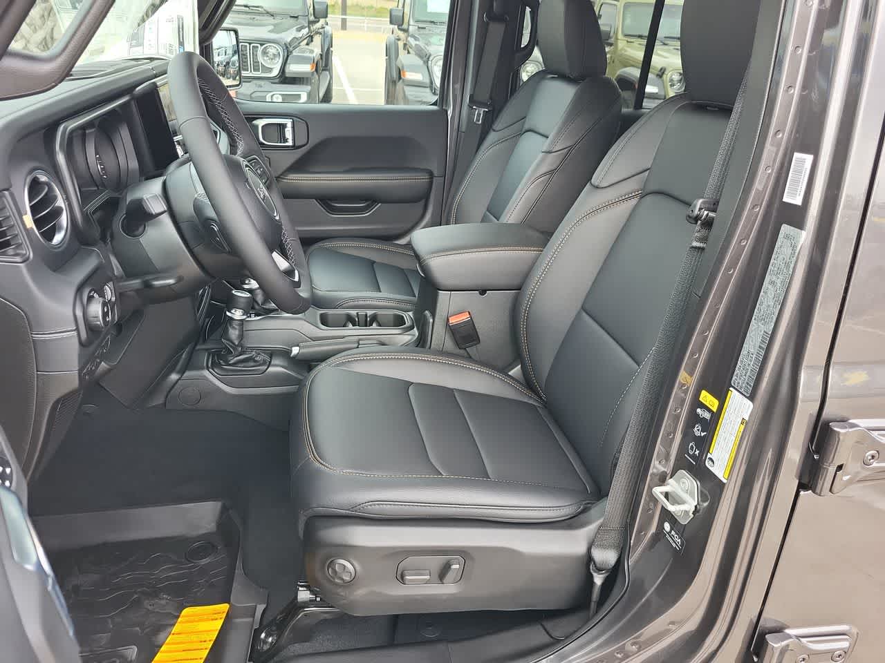 Thumbnail: 2026 Jeep Gladiator - 19