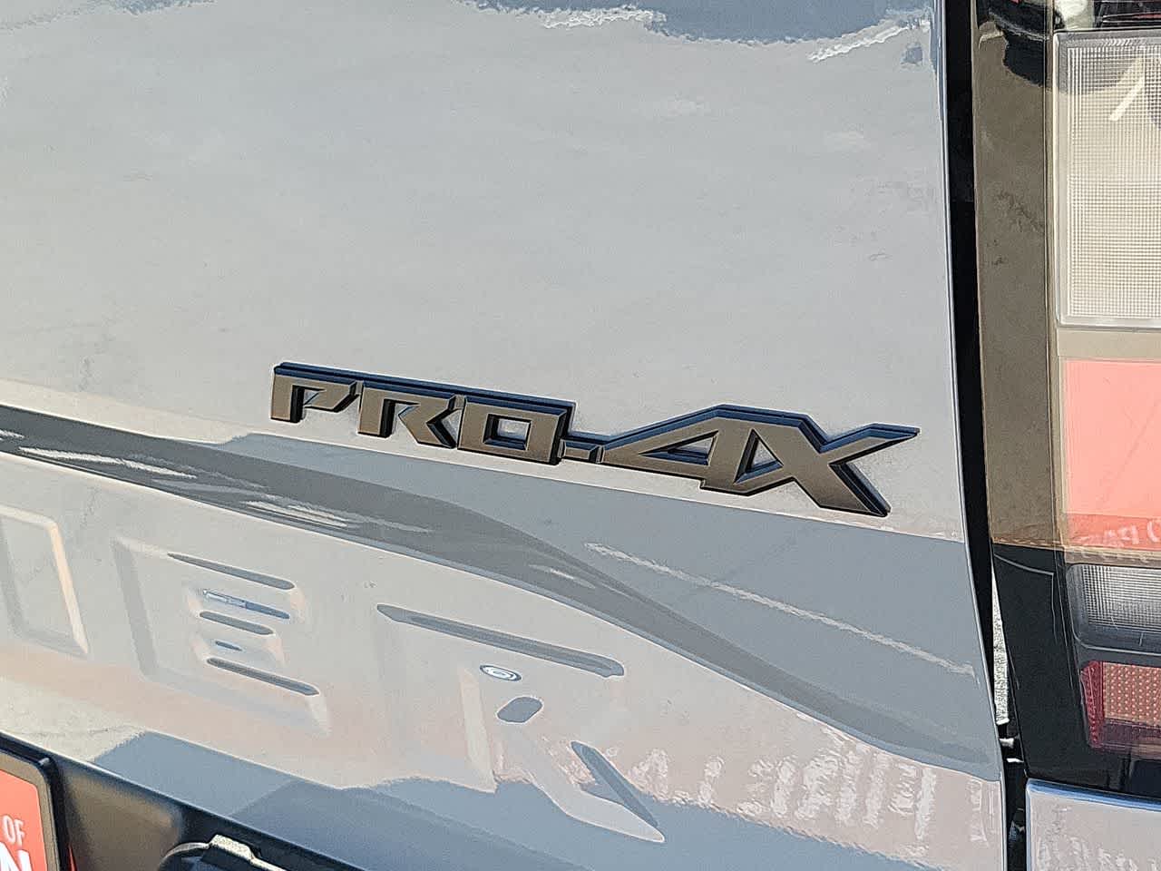 Thumbnail: 2023 Nissan Frontier - 15