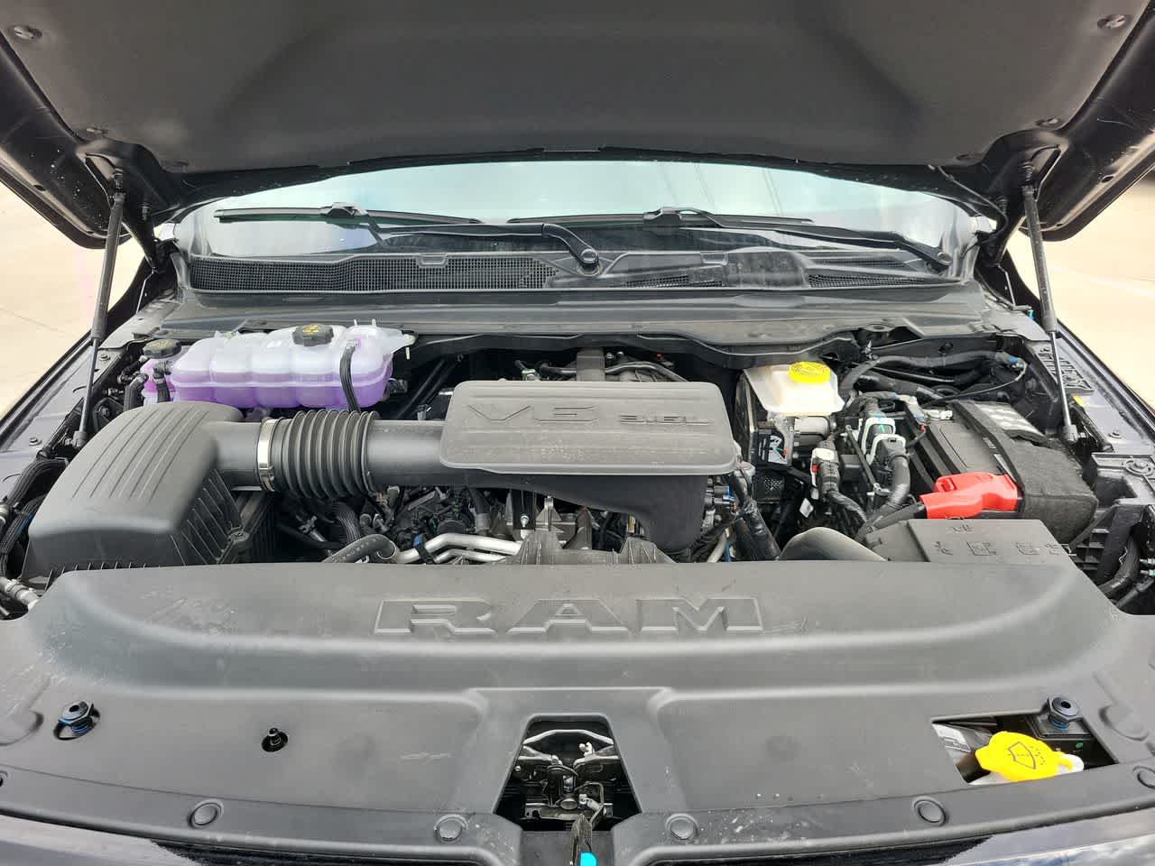 Thumbnail: 2025 RAM 1500 - 17