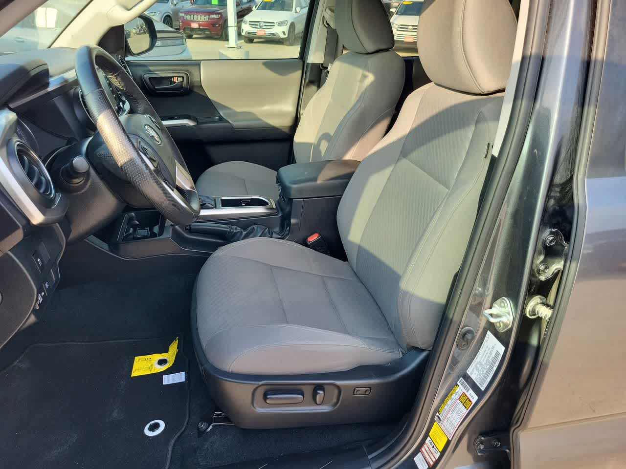 Thumbnail: 2023 Toyota Tacoma - 19