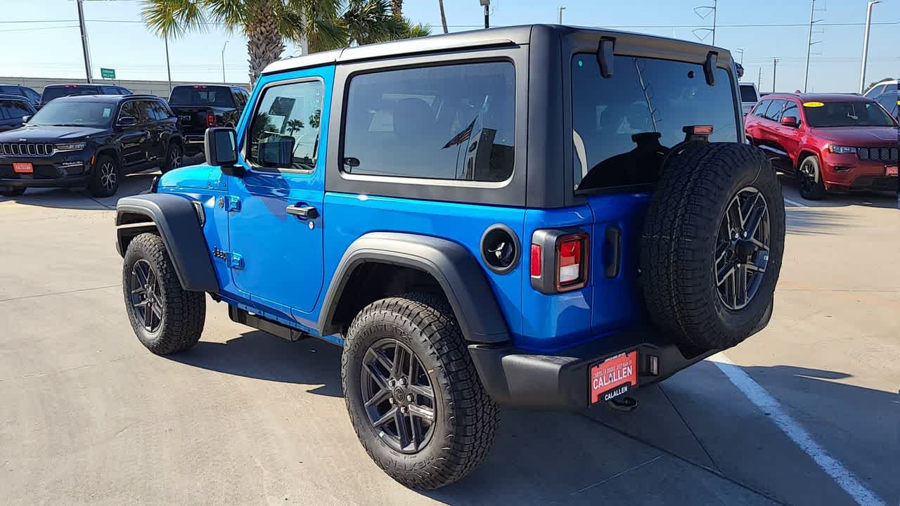 Thumbnail: 2026 Jeep Wrangler - 6