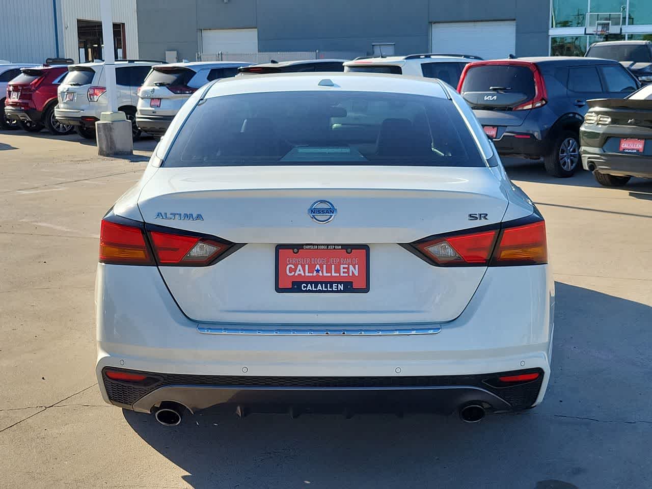 Thumbnail: 2021 Nissan Altima - 13