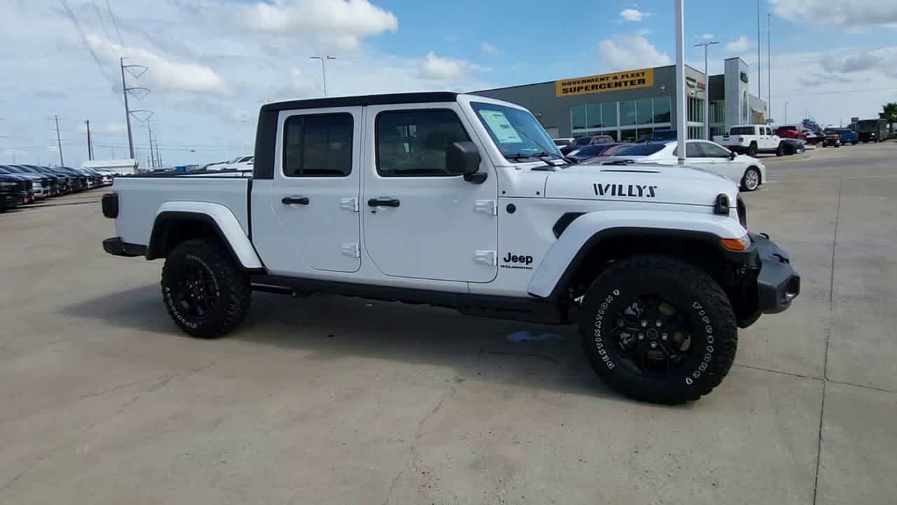 Thumbnail: 2026 Jeep Gladiator - 9