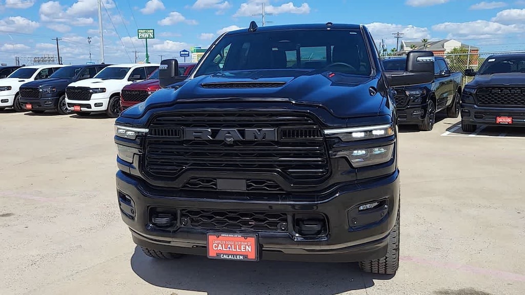 New 2025 Ram 2500 LARAMIE CREW CAB 4X4 6'4 BOX Pickup