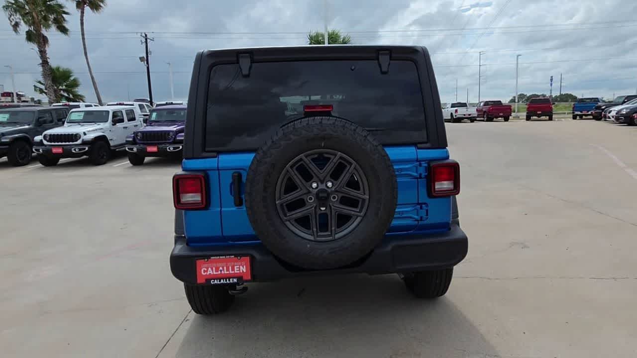 Thumbnail: 2026 Jeep Wrangler - 7