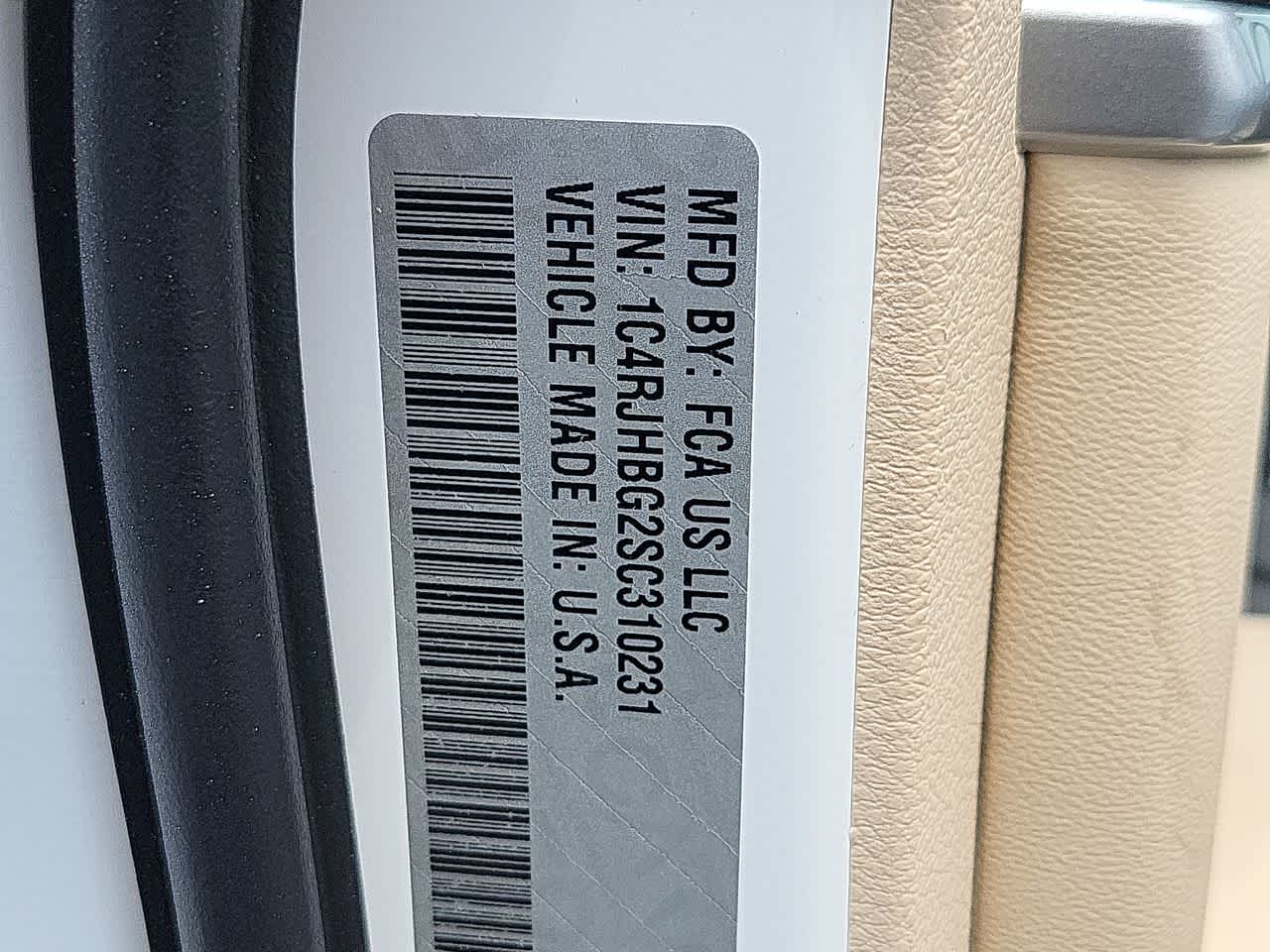 Thumbnail: 2025 Jeep Grand Cherokee - 29