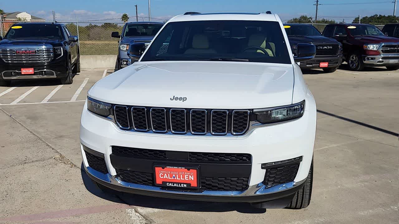 Thumbnail: 2025 Jeep Grand Cherokee - 3