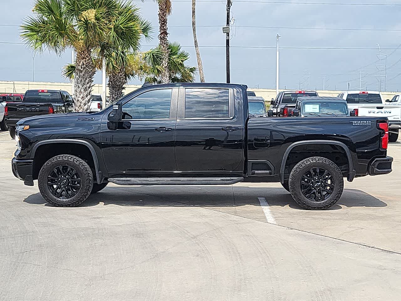 Thumbnail: 2025 Chevrolet Silverado 2500 - 11