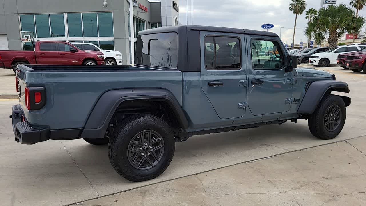 Thumbnail: 2025 Jeep Gladiator - 8