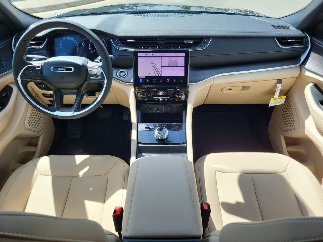 Thumbnail: 2025 Jeep Grand Cherokee - 18