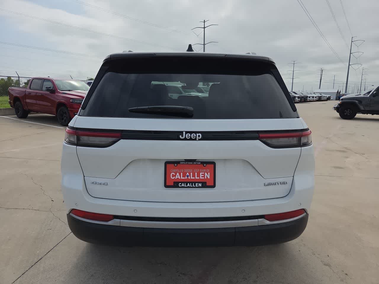 Thumbnail: 2026 Jeep Grand Cherokee - 13