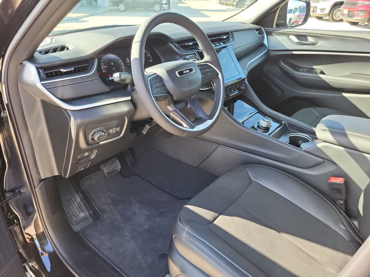 Thumbnail: 2025 Jeep Grand Cherokee - 10