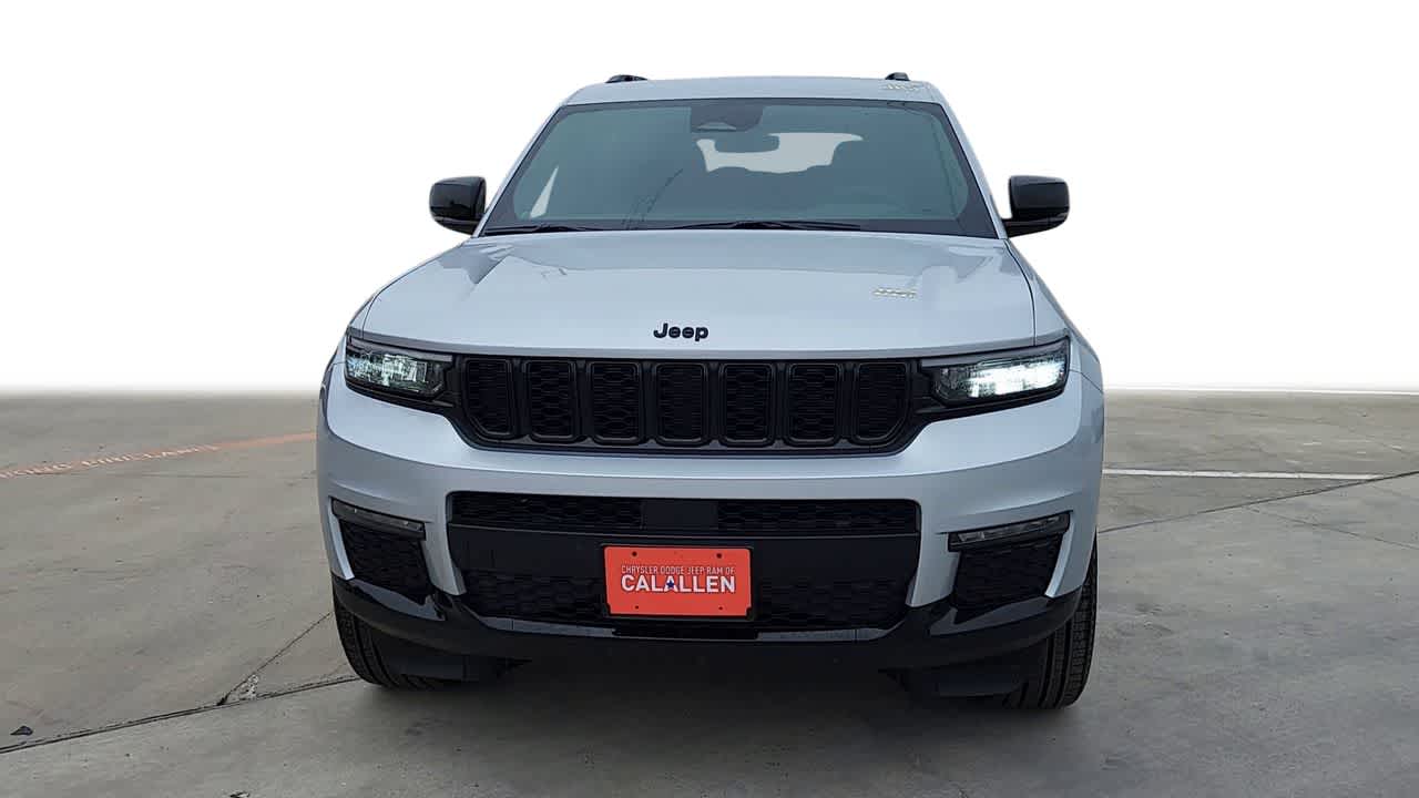 2025 Jeep Grand Cherokee L photo 3
