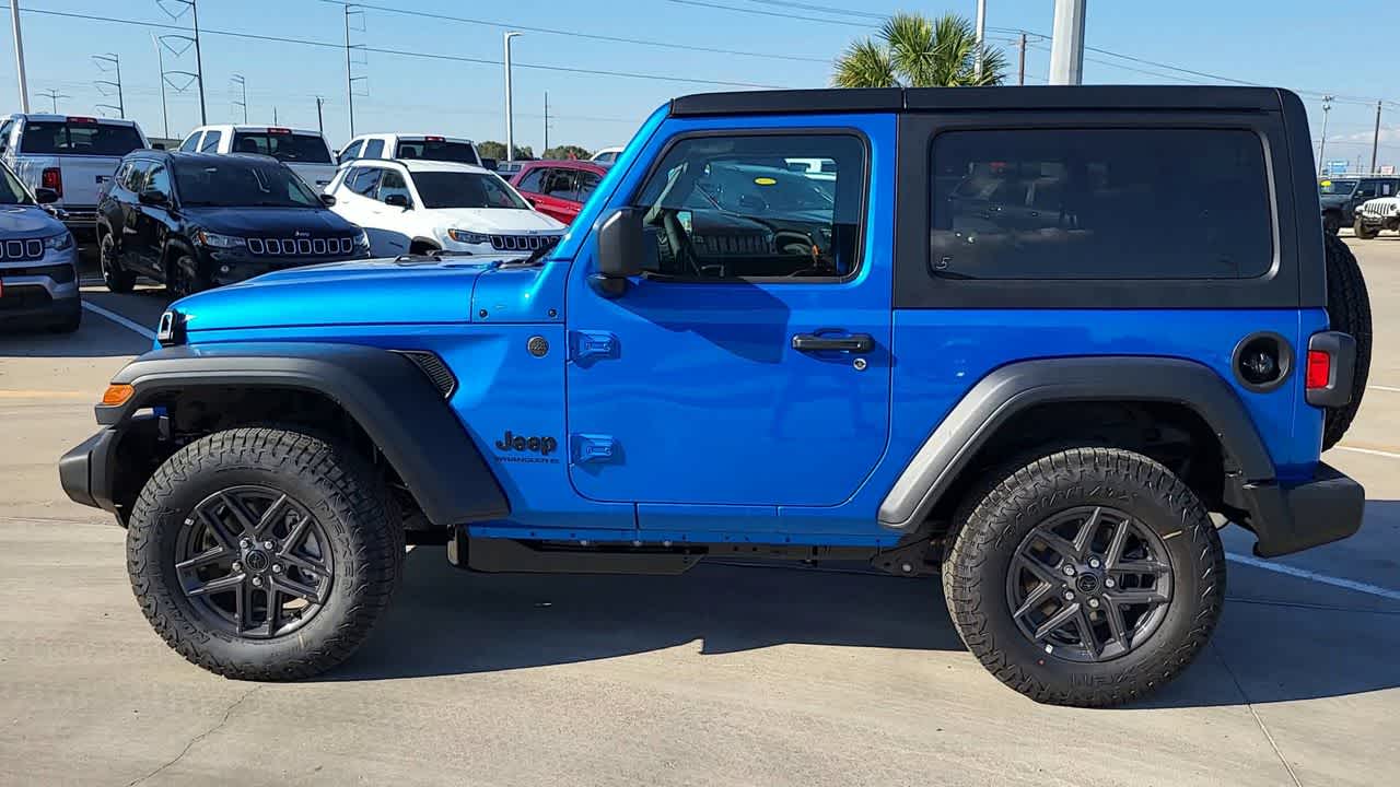 Thumbnail: 2026 Jeep Wrangler - 5