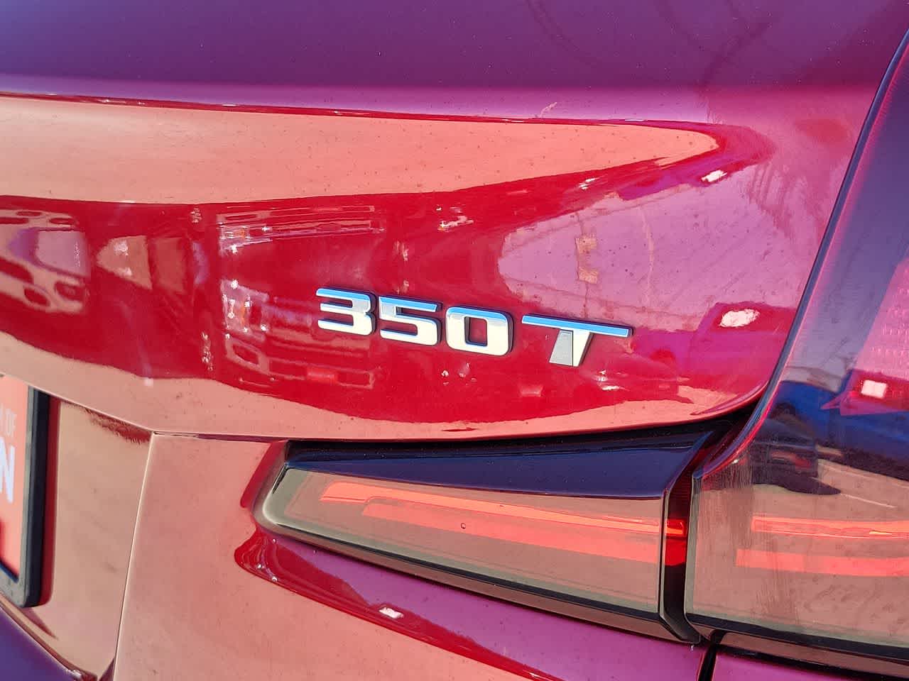 Thumbnail: 2023 Cadillac XT4 - 15