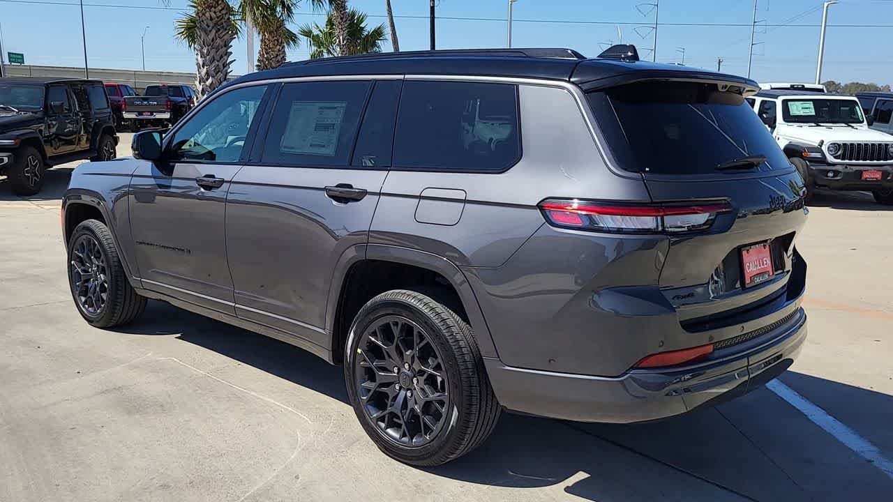 Thumbnail: 2026 Jeep Grand Cherokee - 6