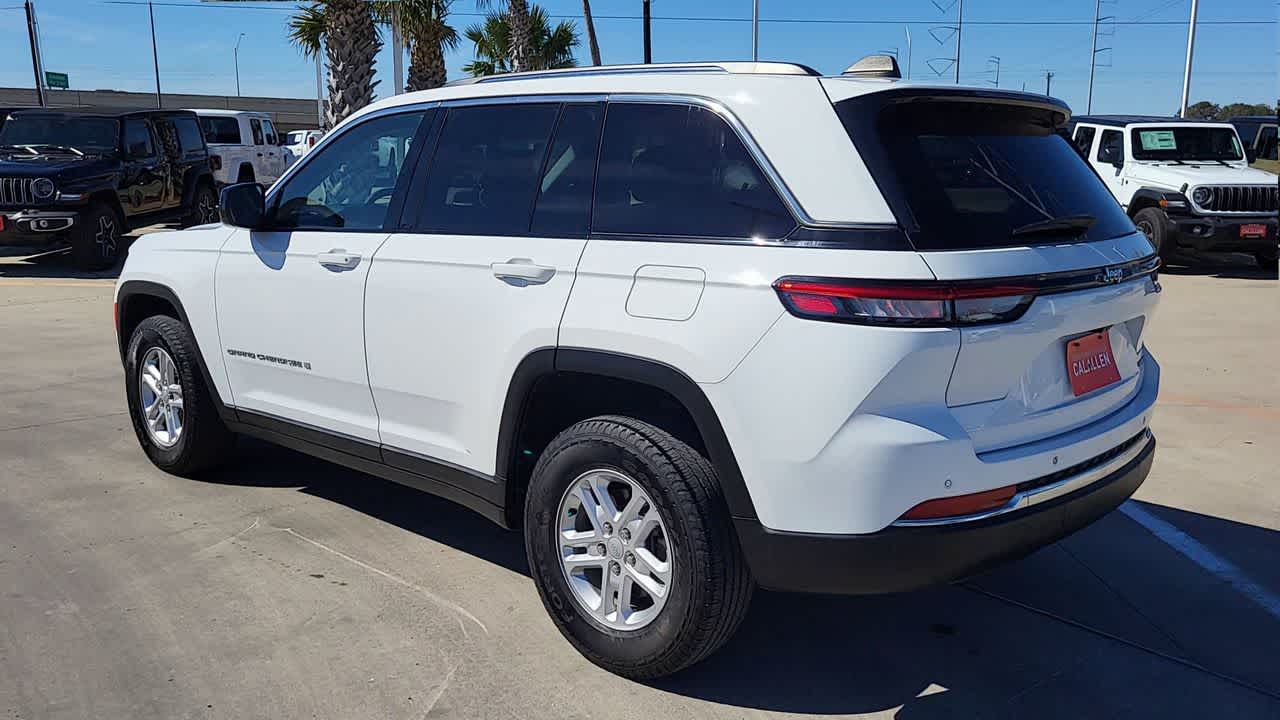 Thumbnail: 2023 Jeep Grand Cherokee - 6