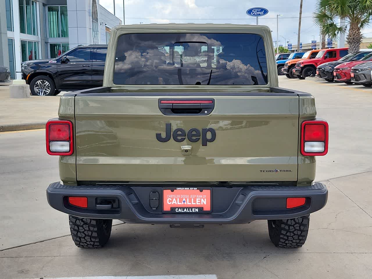 Thumbnail: 2025 Jeep Gladiator - 13