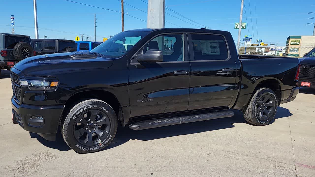 2025 Ram 1500 Tradesman photo 4