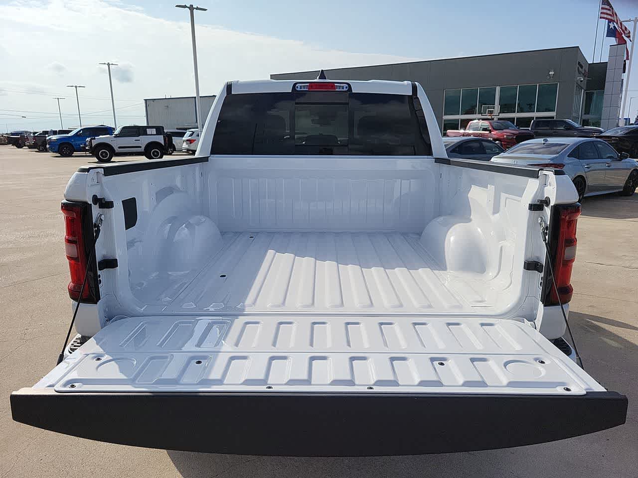 Thumbnail: 2025 RAM 1500 - 27