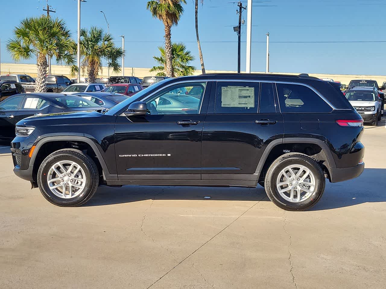 Thumbnail: 2025 Jeep Grand Cherokee - 11