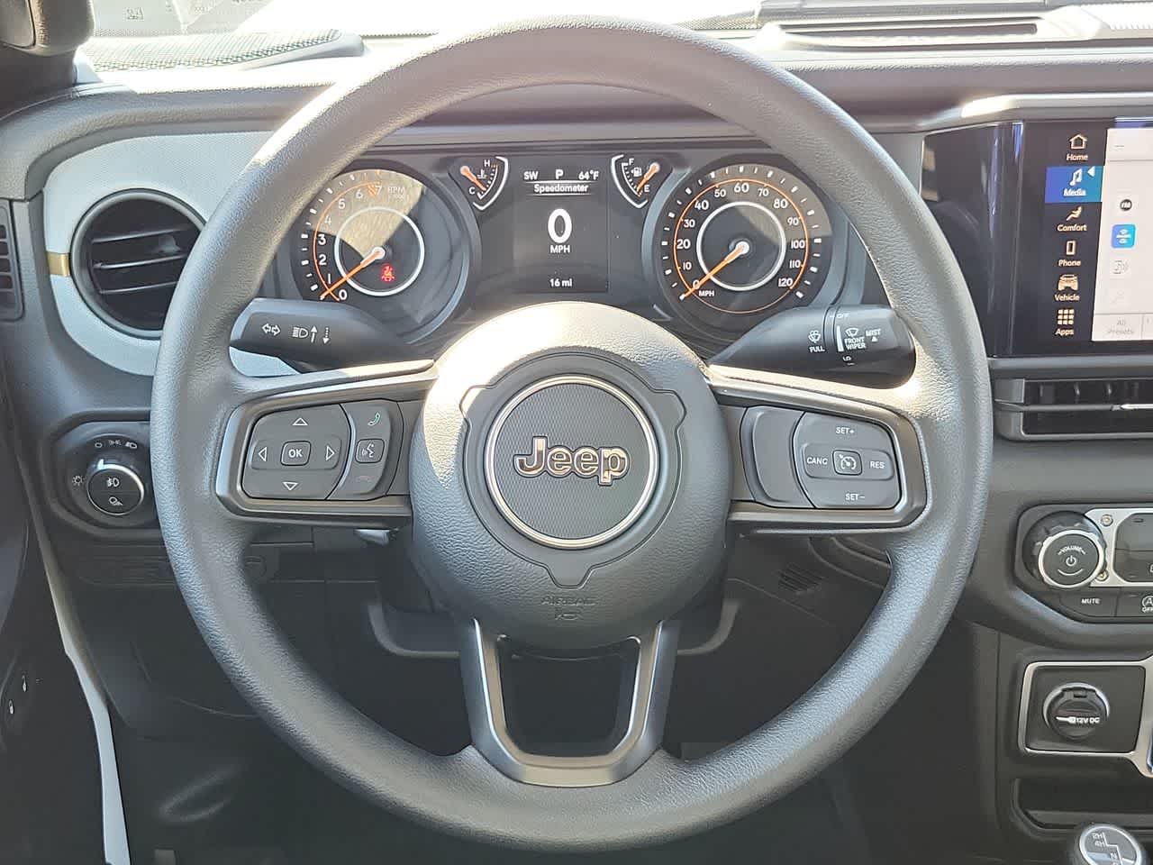 Thumbnail: 2026 Jeep Gladiator - 23