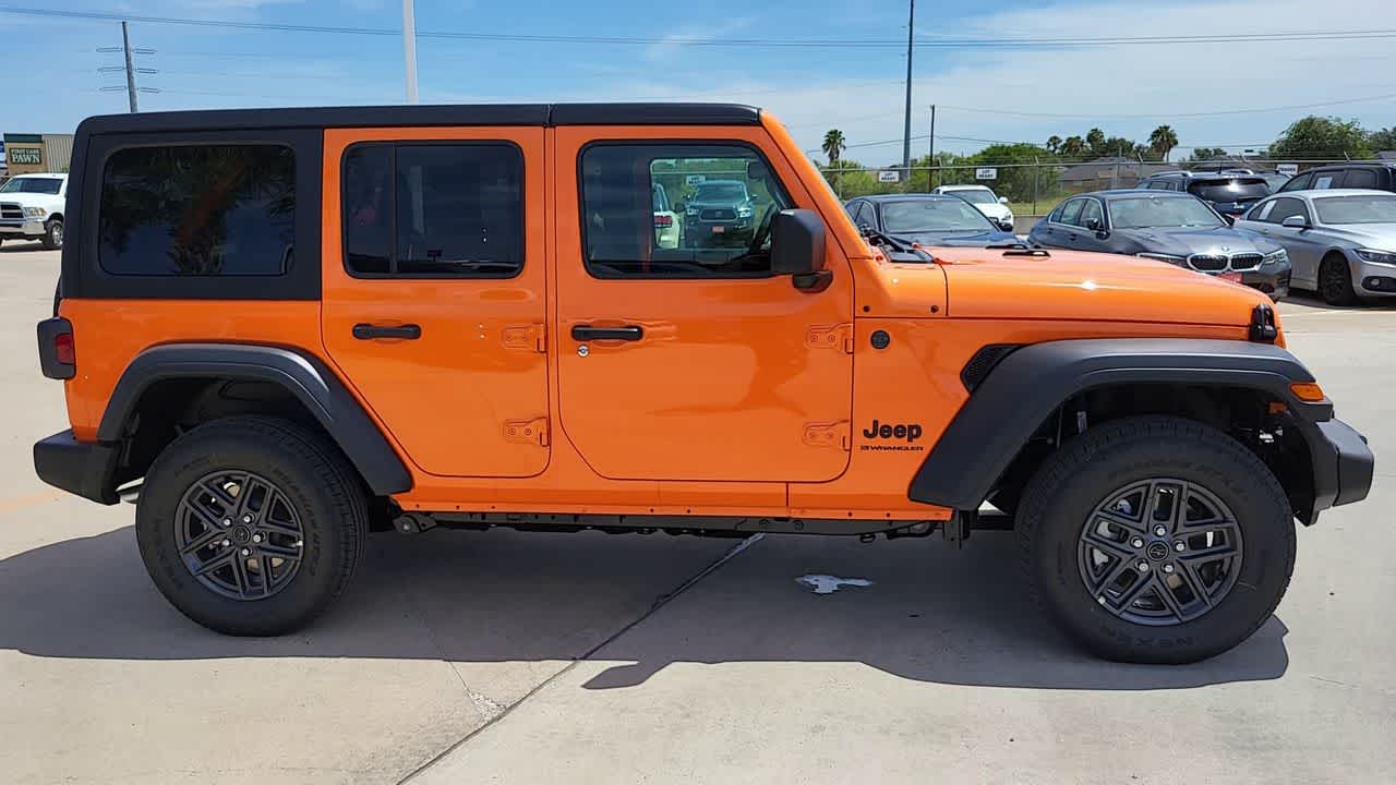 Thumbnail: 2025 Jeep Wrangler - 9