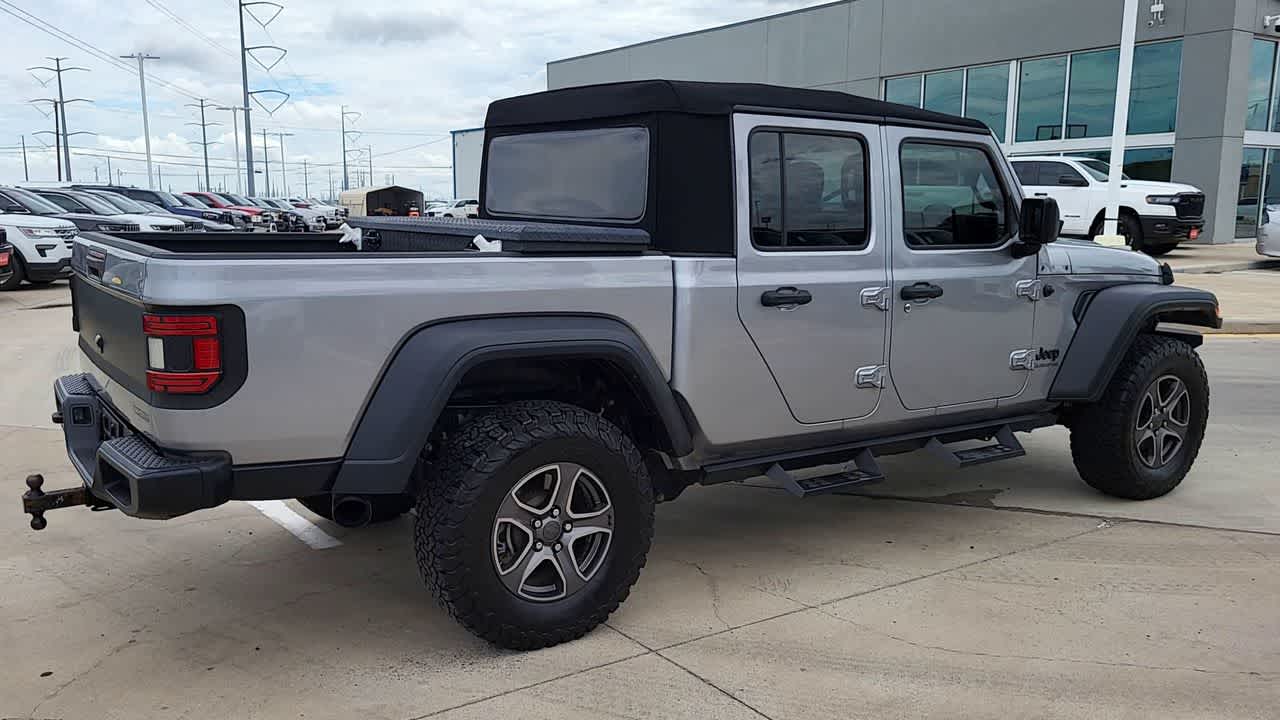 Thumbnail: 2020 Jeep Gladiator - 8