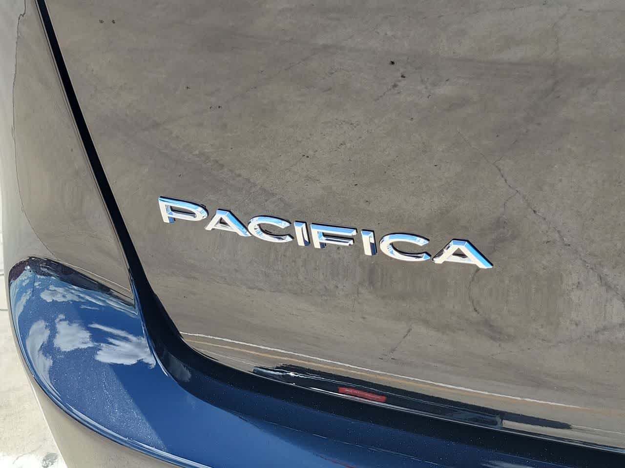 Thumbnail: 2026 Chrysler Pacifica - 15