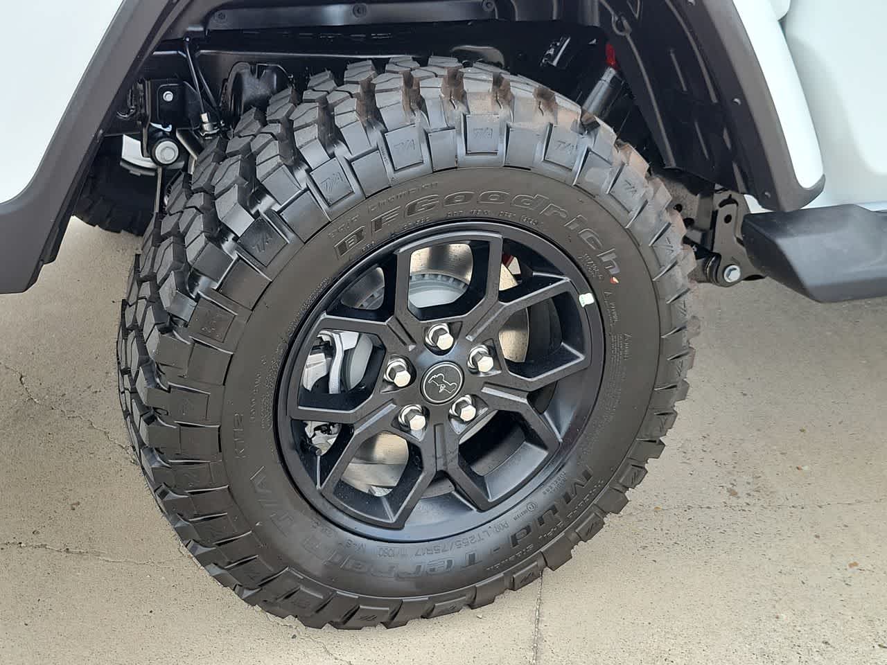 Thumbnail: 2025 Jeep Gladiator - 16