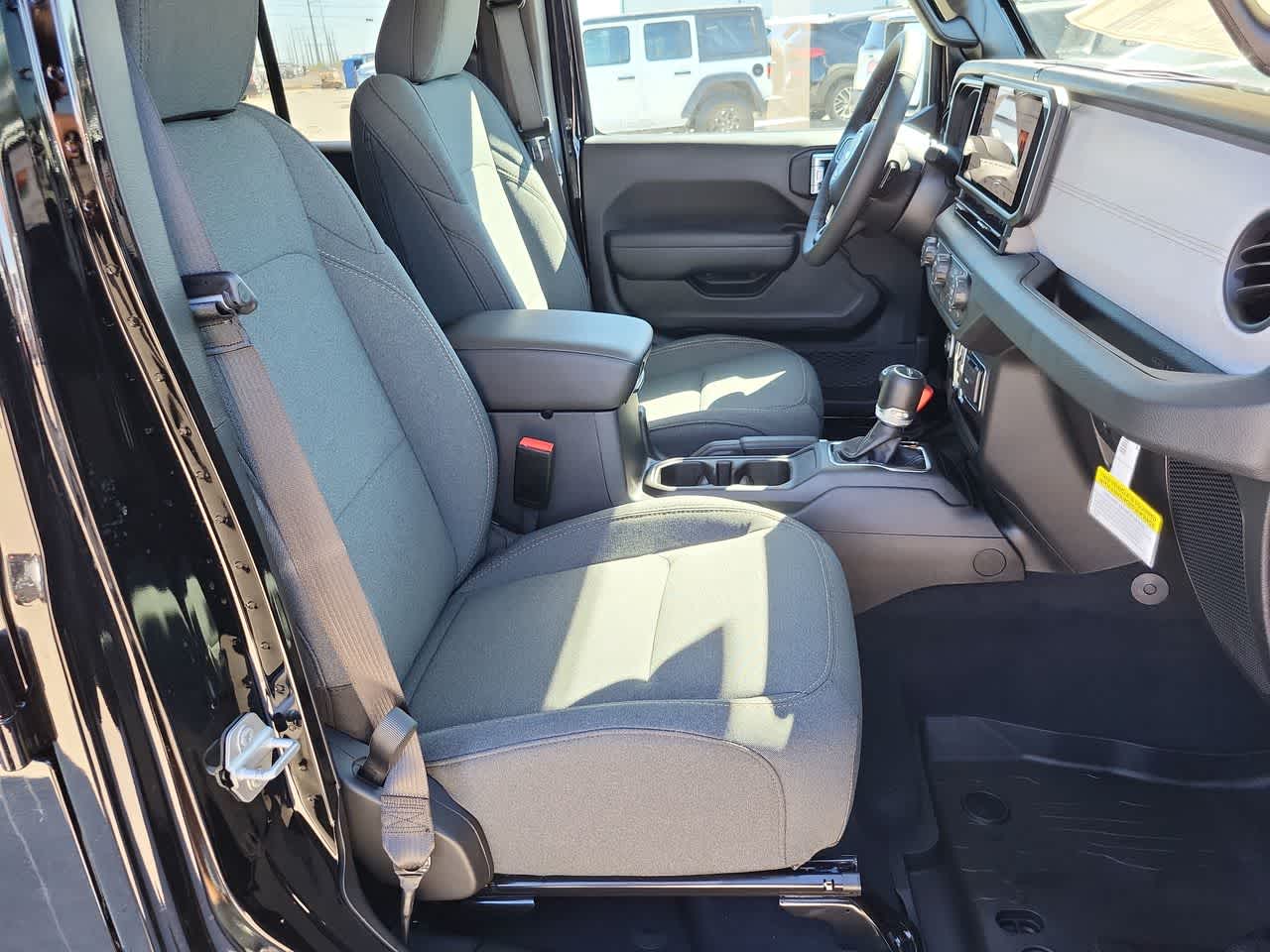 Thumbnail: 2026 Jeep Gladiator - 22