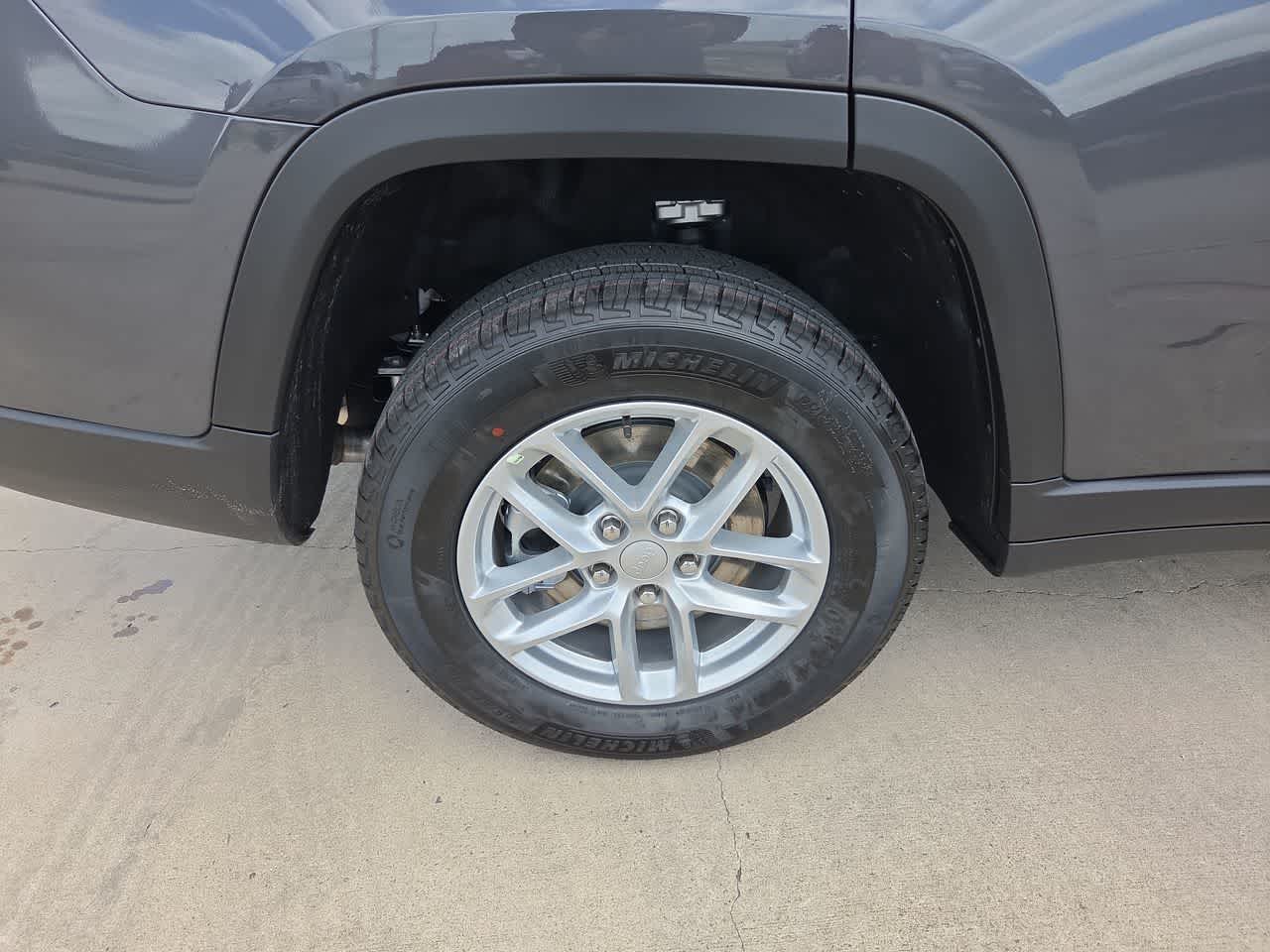 Thumbnail: 2026 Jeep Grand Cherokee - 16
