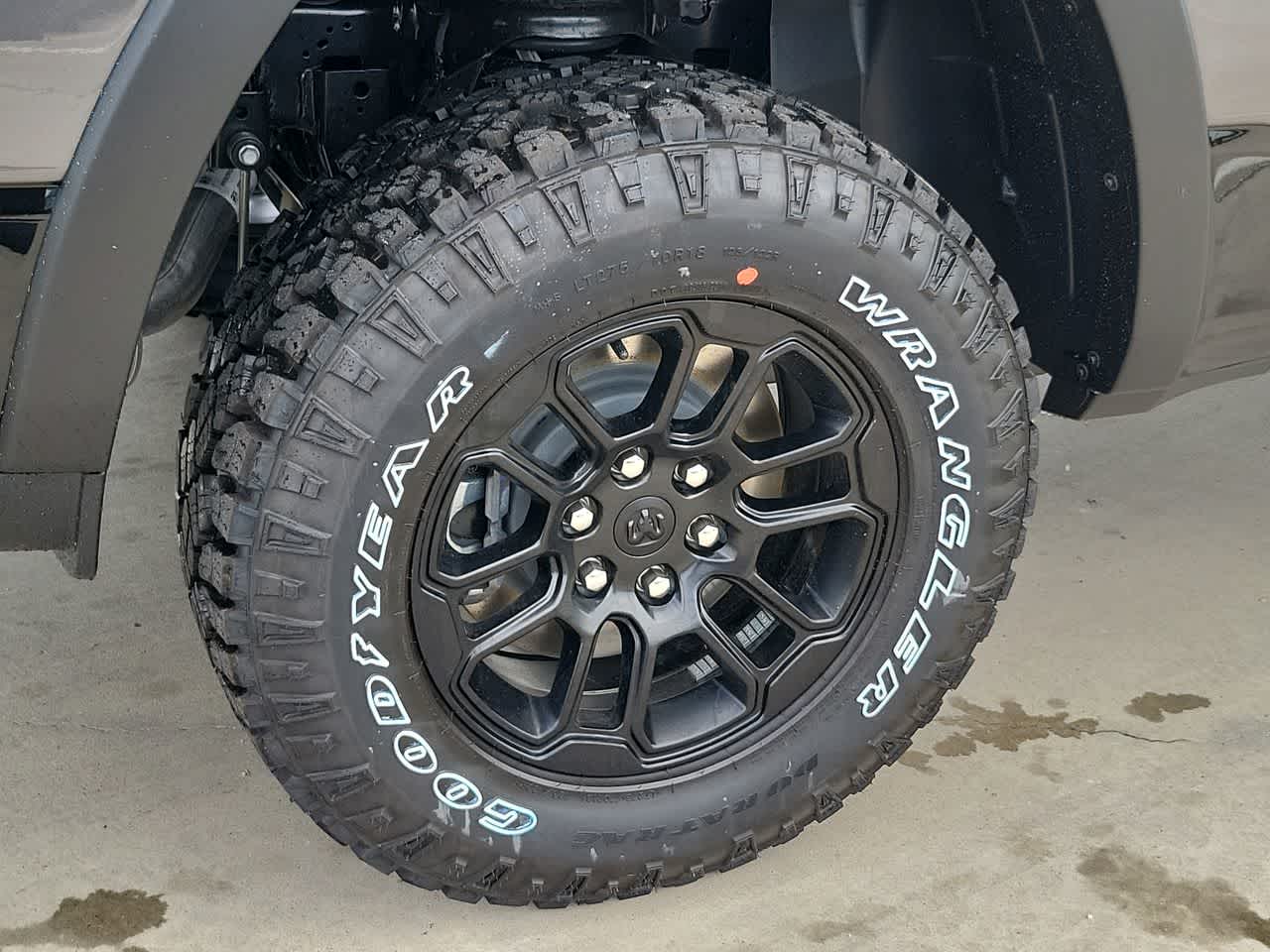 Thumbnail: 2026 RAM 1500 - 16