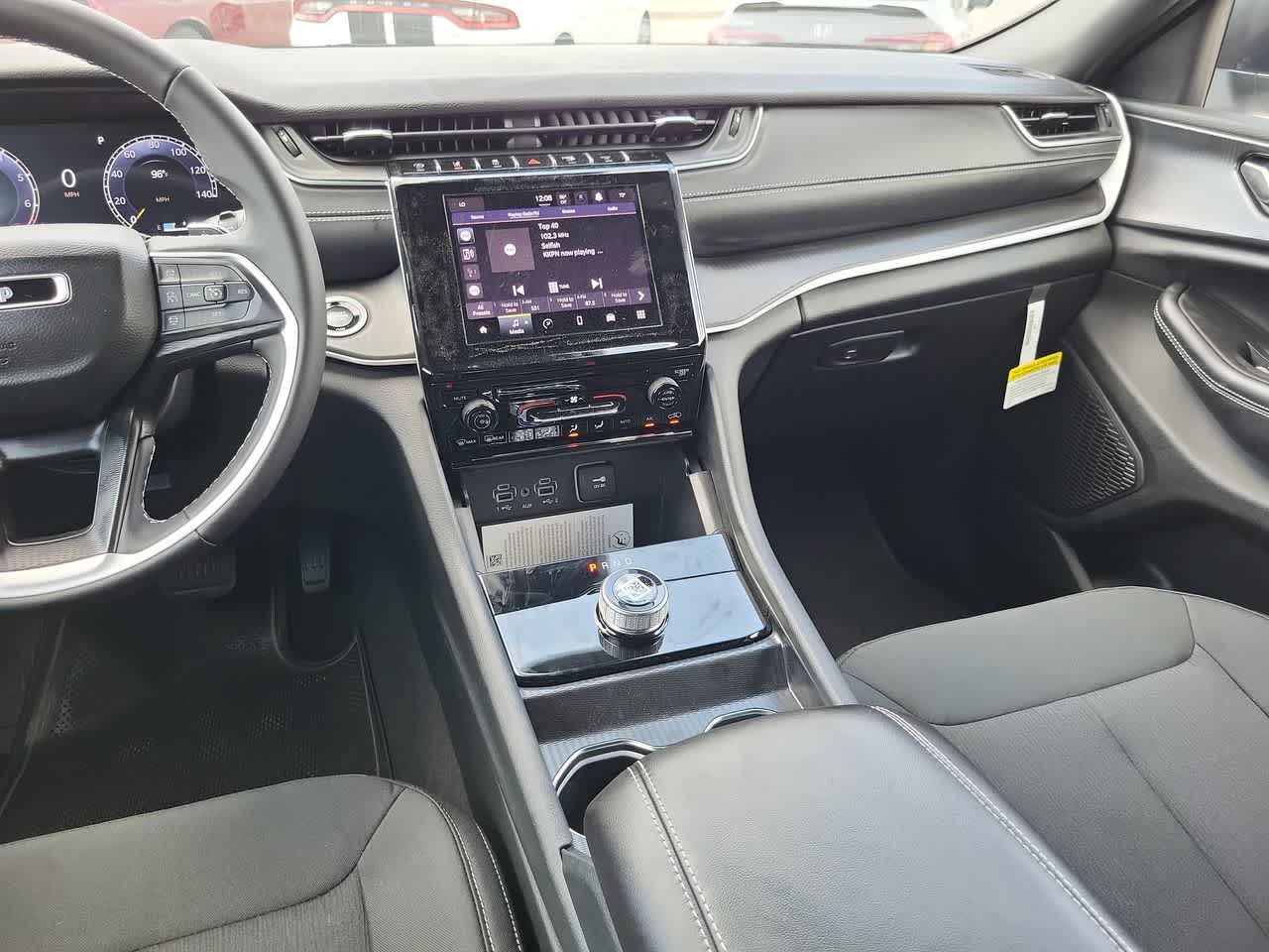 Thumbnail: 2025 Jeep Grand Cherokee - 24