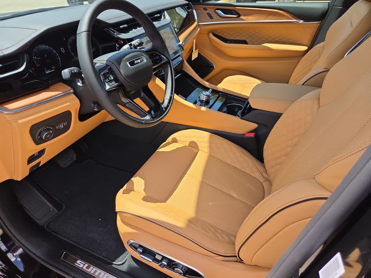 Thumbnail: 2026 Jeep Grand Cherokee - 10
