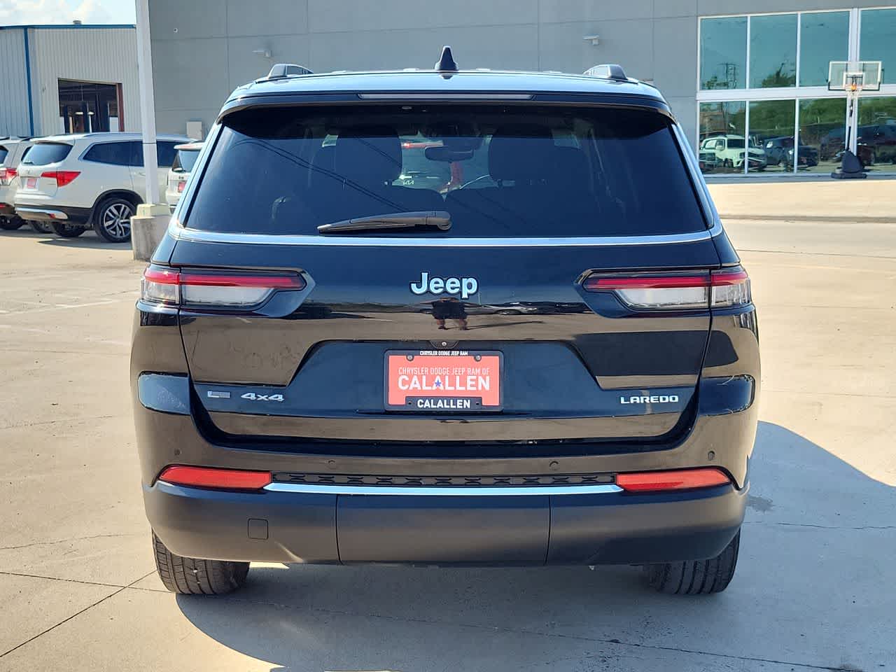 Thumbnail: 2023 Jeep Grand Cherokee - 13