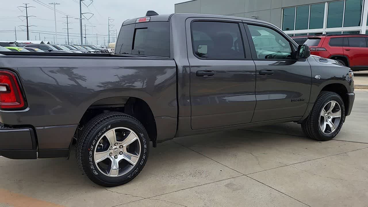 Thumbnail: 2026 RAM 1500 - 9