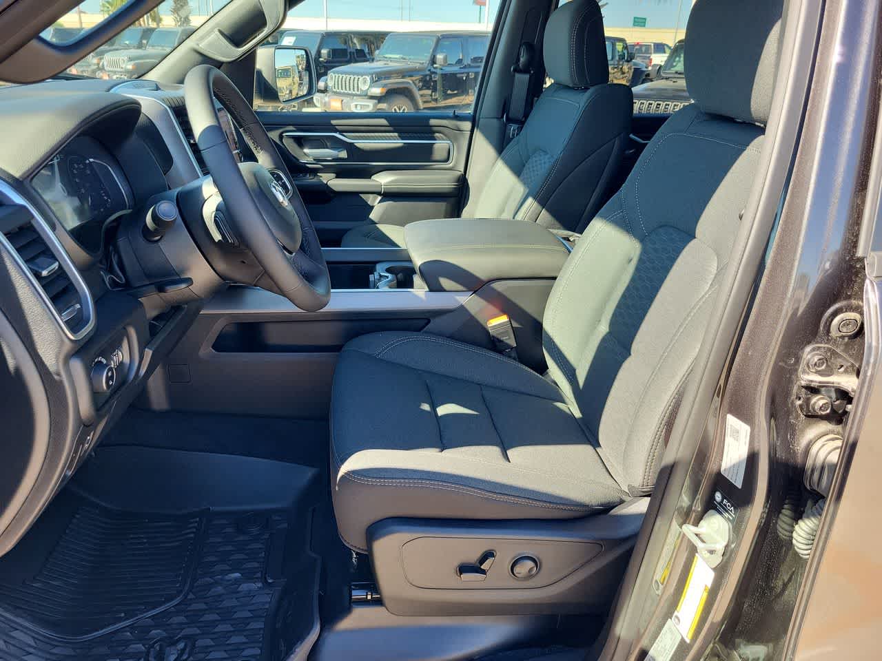 Thumbnail: 2026 RAM 1500 - 19