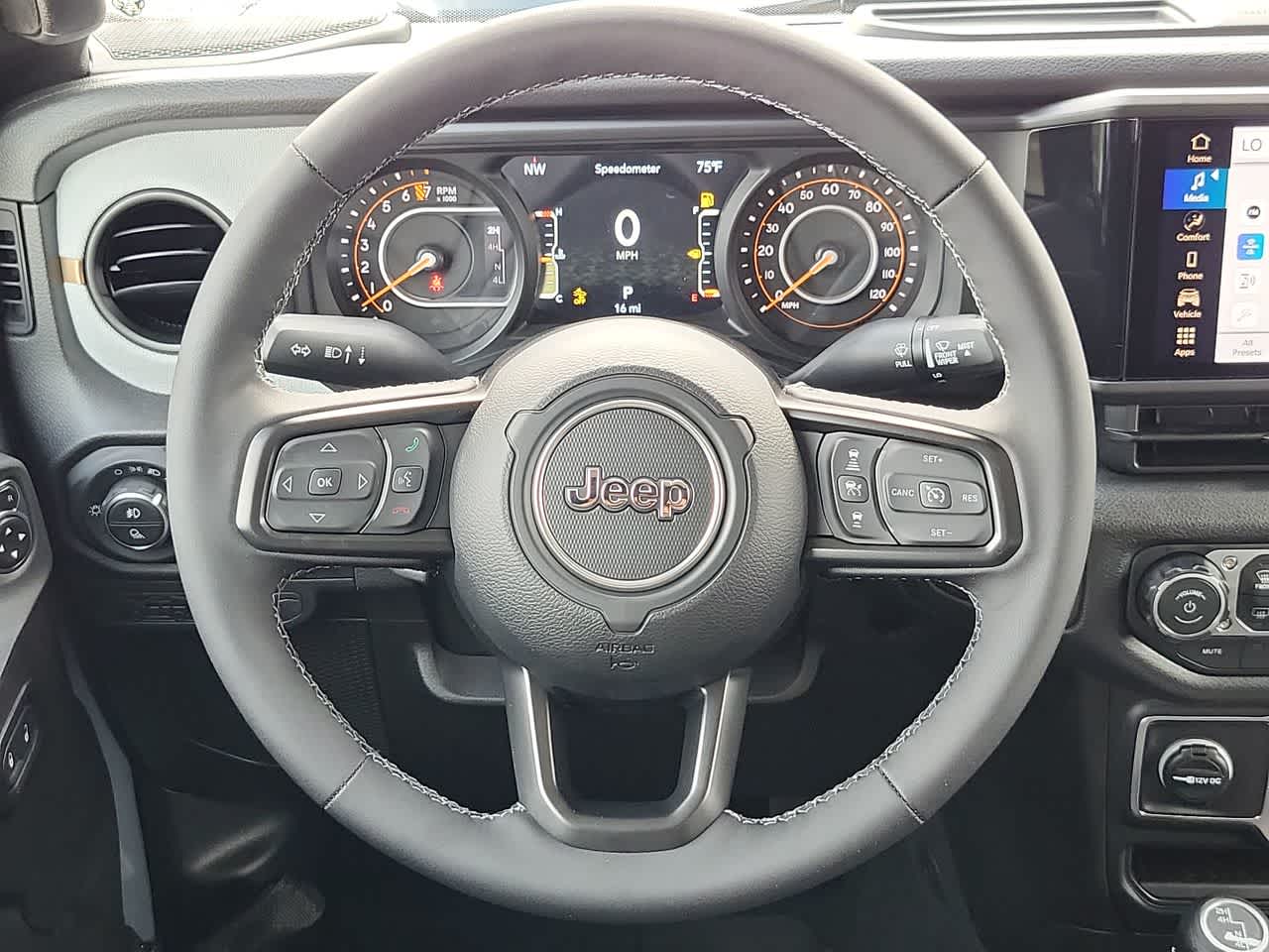 Thumbnail: 2026 Jeep Gladiator - 23