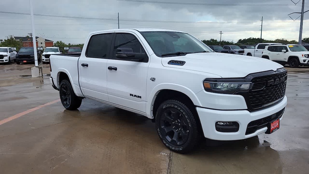 New 2026 Ram 1500 LONE STAR CREW CAB 4X4 5'7 BOX Pickup