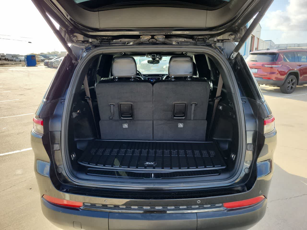 Thumbnail: 2023 Jeep Grand Cherokee - 27