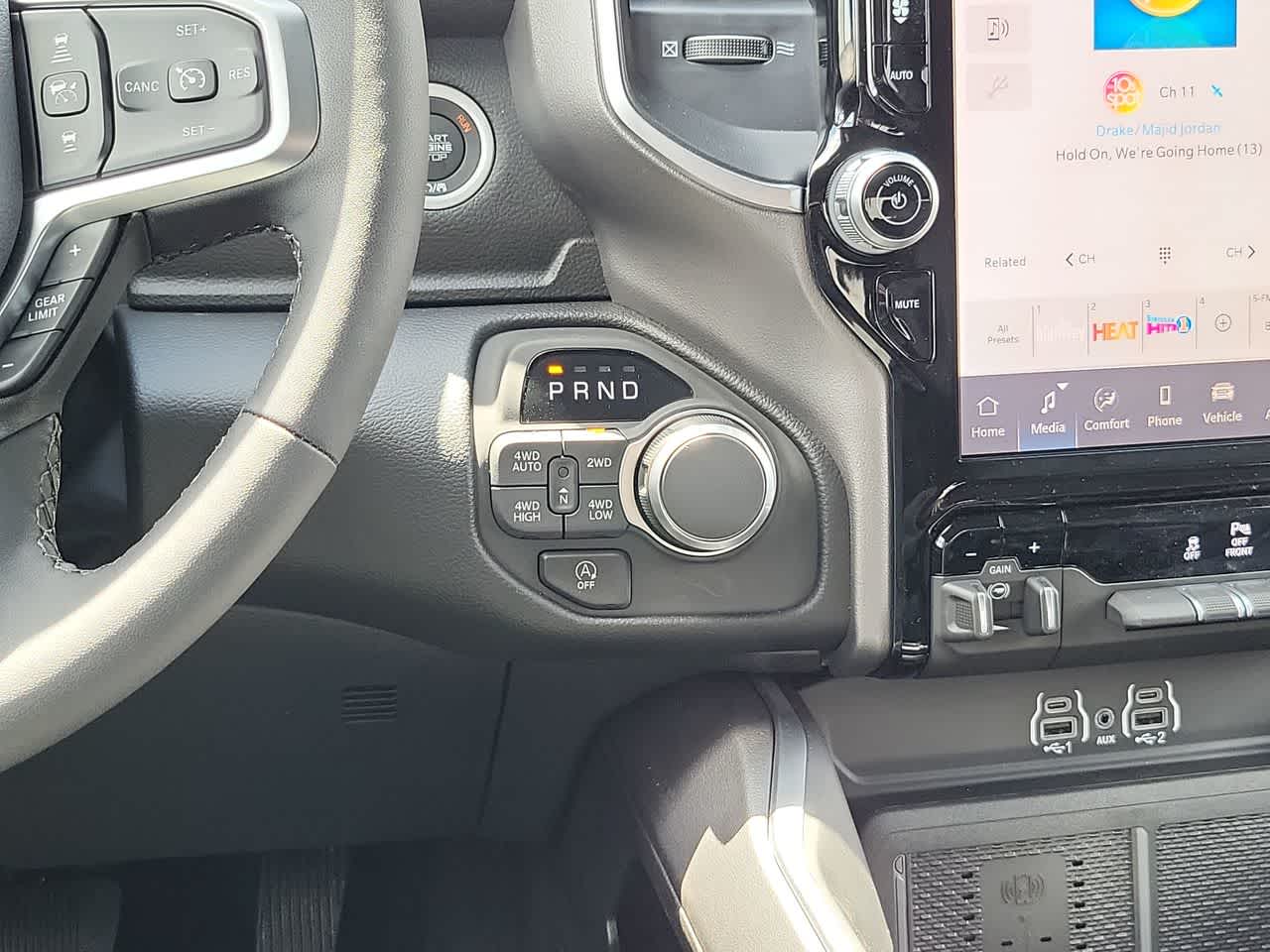 Thumbnail: 2026 RAM 1500 - 25