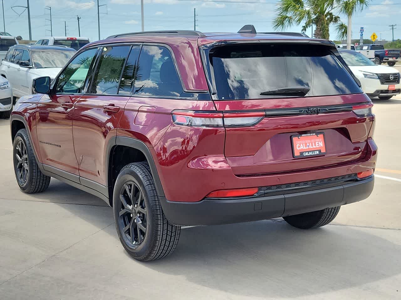 Thumbnail: 2025 Jeep Grand Cherokee - 12