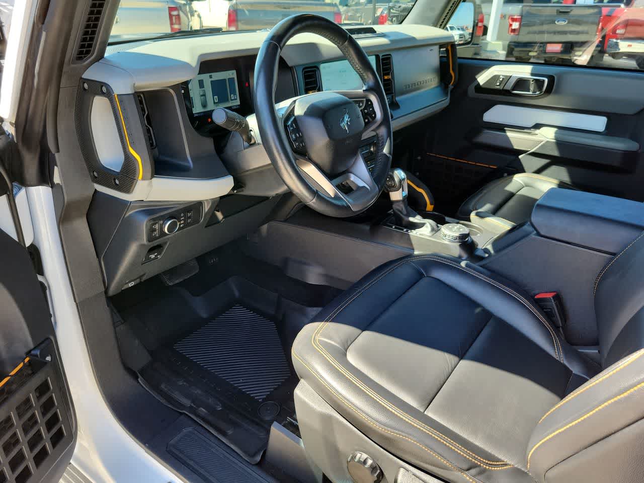 Thumbnail: 2022 Ford Bronco - 10