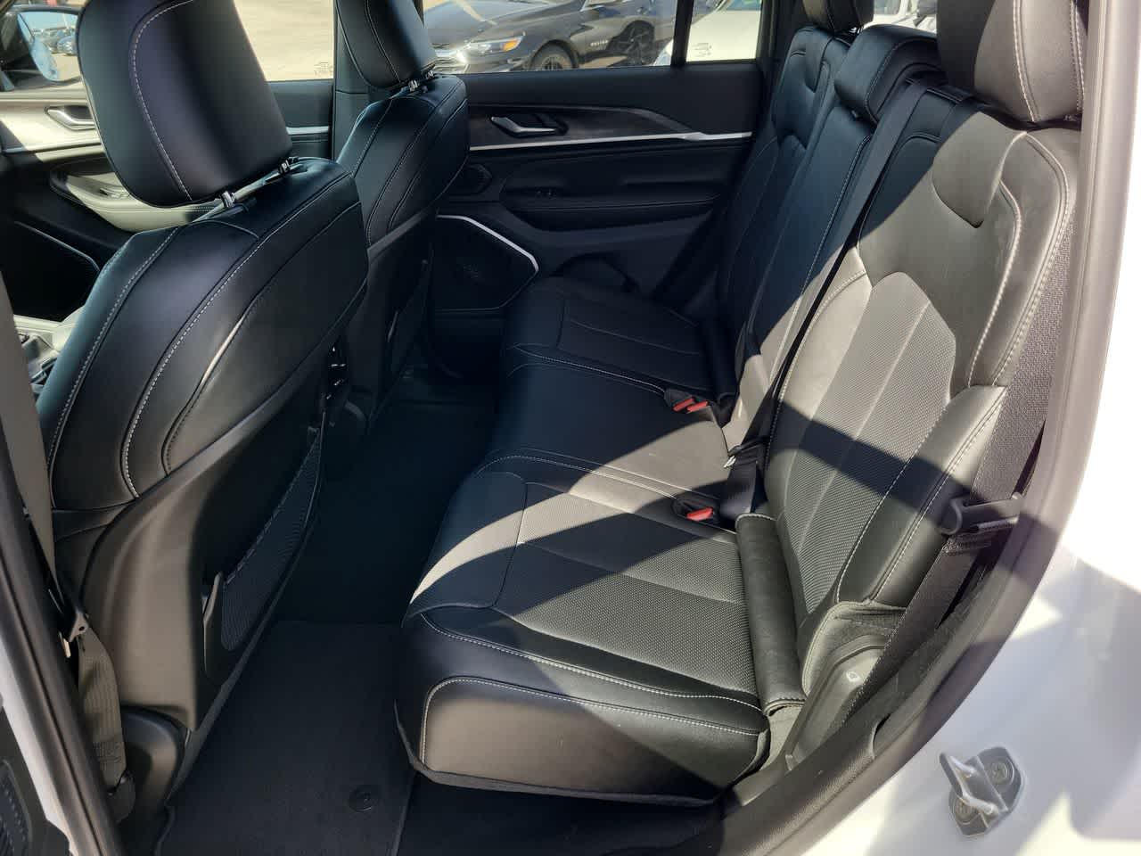 Thumbnail: 2026 Jeep Grand Cherokee - 21