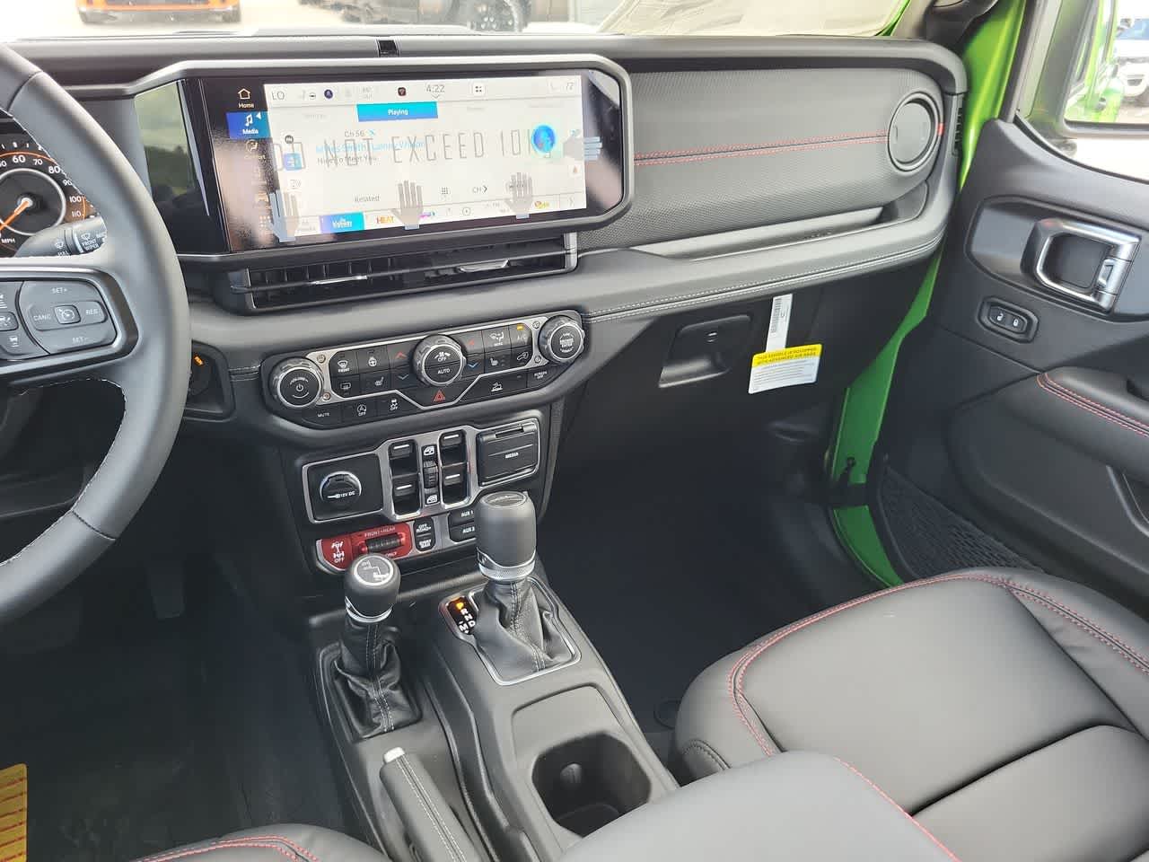 Thumbnail: 2025 Jeep Gladiator - 24