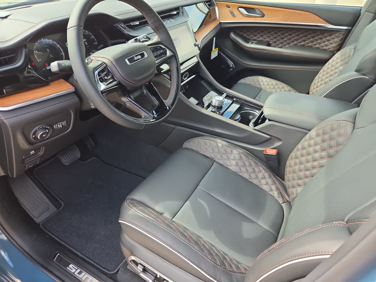 Thumbnail: 2026 Jeep Grand Cherokee - 10