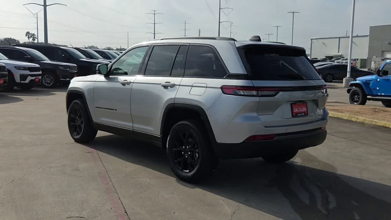 Thumbnail: 2026 Jeep Grand Cherokee - 6
