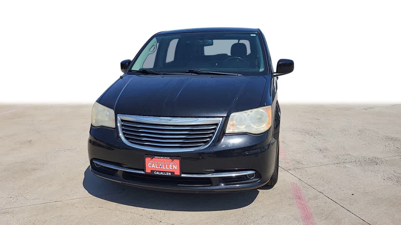 2014 Chrysler Town & Country Touring photo 3